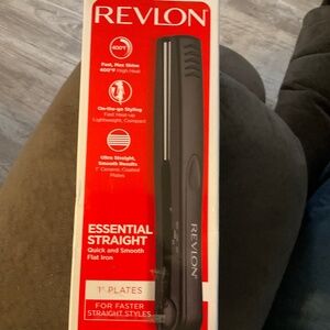 Revlon Quick and Smooth Flat Iron 1” plates